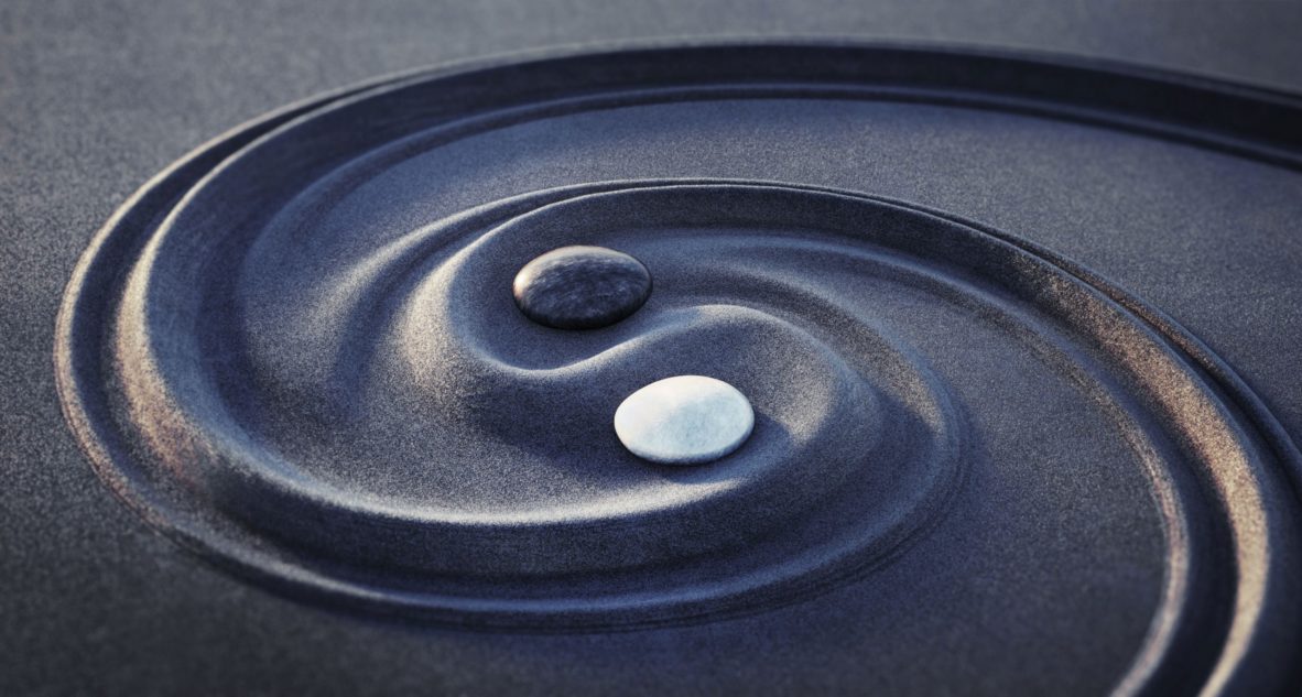 Yin Yang Motiv Steine Im Dunklen Sand 2 Triputi, Yin Yang Motiv, Steine im dunklen Sand, doppelte Spirale